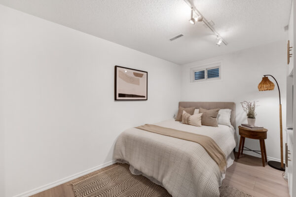 34-Sugar-Millway-Toronto-Web-Salisbury-37