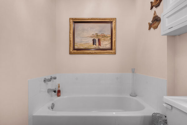 47-Kenborough-Court-Markham-Web-Salisbury-38