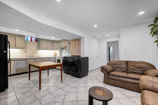 47-Kenborough-Court-Markham-Web-Salisbury-55