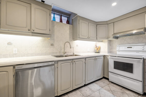 47-Kenborough-Court-Markham-Web-Salisbury-57