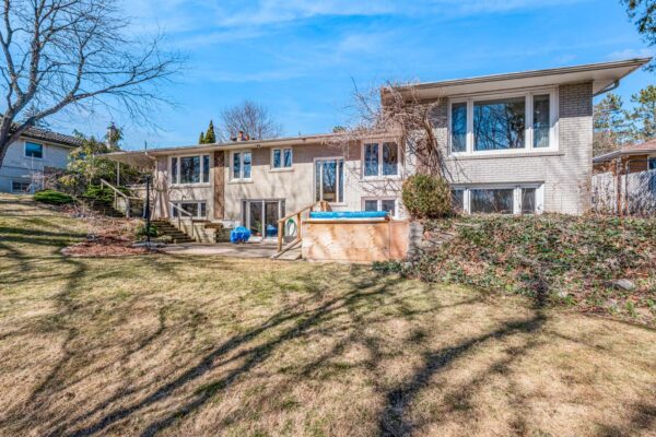 57-Forest-Grove-Drive-Toronto-Exterior-Web-Salisbury-19