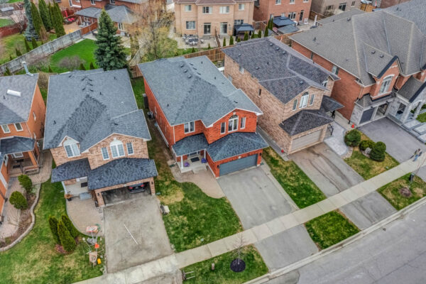 1414-Sandhurst-Crescent-Pickering-Web-Salisbury-2