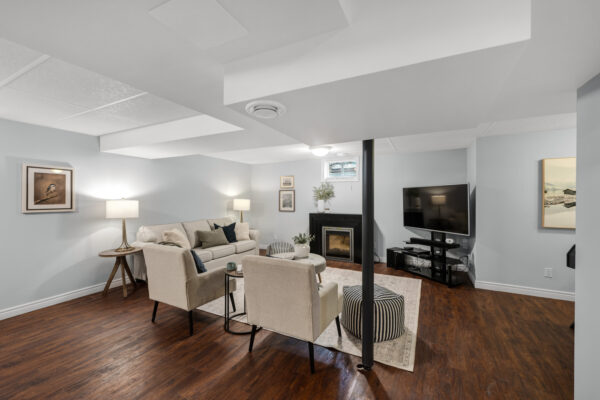 1414-Sandhurst-Crescent-Pickering-Web-Salisbury-58