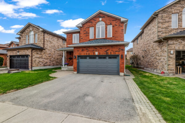 1414-Sandhurst-Crescent-Pickering-Web-Salisbury-6