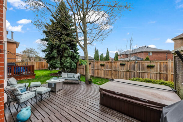 1414-Sandhurst-Crescent-Pickering-Web-Salisbury-67