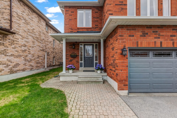 1414-Sandhurst-Crescent-Pickering-Web-Salisbury-9