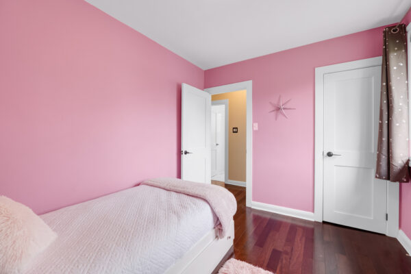 16-Veery-Place-Toronto-Web-Salisbury-34