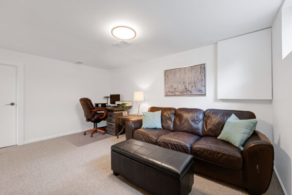16-Veery-Place-Toronto-Web-Salisbury-41
