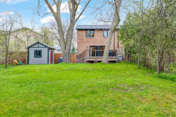 16-Veery-Place-Toronto-Web-Salisbury-61