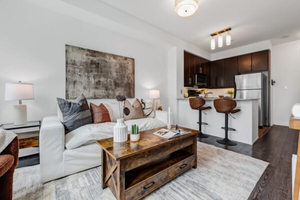 18-Harbour-Street-#1801-Toronto-Web-Salisbury-18