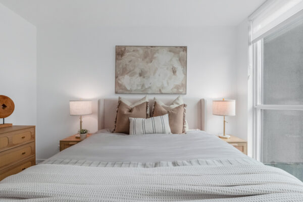 18-Harbour-Street-#1801-Toronto-Web-Salisbury-22