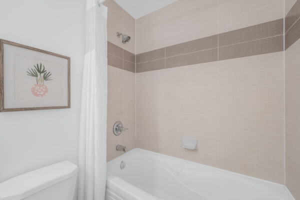 18-Harbour-Street-#1801-Toronto-Web-Salisbury-31