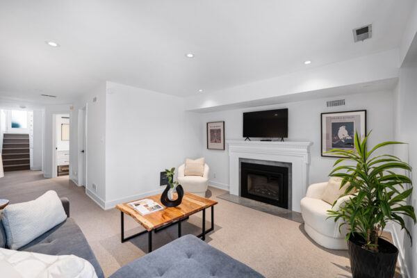 189-Bedford-Park-Avenue-Toronto-Web-Salisbury-56