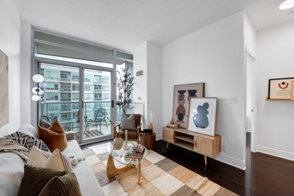 1910-Lake-Shore-Boulevard-W-#LPH6-Toronto-Web-Salisbury-18