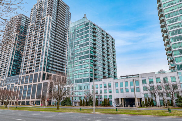 1910-Lake-Shore-Boulevard-W-#LPH6-Toronto-Web-Salisbury-2