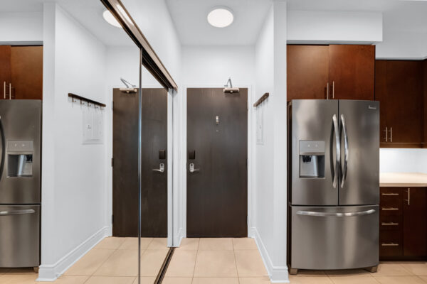 1910-Lake-Shore-Boulevard-W-#LPH6-Toronto-Web-Salisbury-4