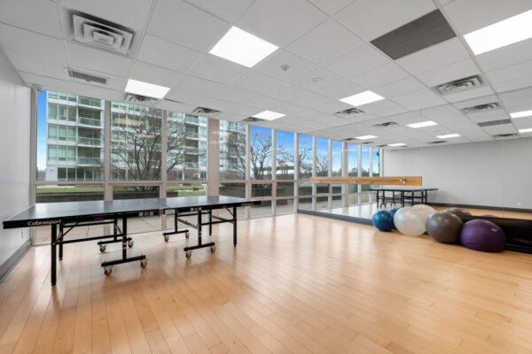 1910-Lake-Shore-Boulevard-W-#LPH6-Toronto-Web-Salisbury-41