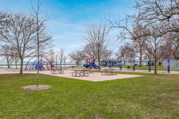 1910-Lake-Shore-Boulevard-W-#LPH6-Toronto-Web-Salisbury-50