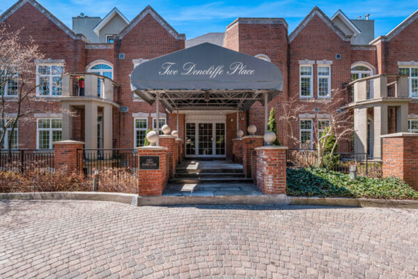 2-Doncliffe-Place-#201B-Toronto-Web-Salisbury-6