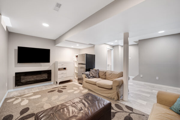 249-Rushbrook-Drive-Newmarket-Web-Salisbury-47