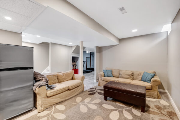 249-Rushbrook-Drive-Newmarket-Web-Salisbury-48