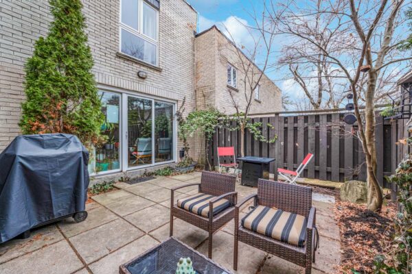 34-Sugar-Millway-Toronto-Exterior-Web-Salisbury-13