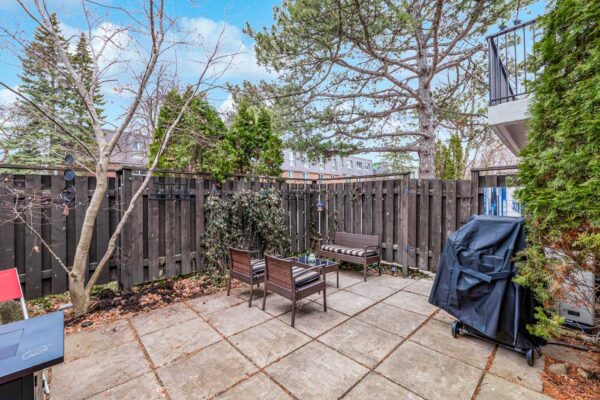 34-Sugar-Millway-Toronto-Exterior-Web-Salisbury-9