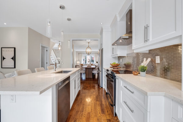 343-Sutherland-Drive-Toronto-Web-Salisbury-28