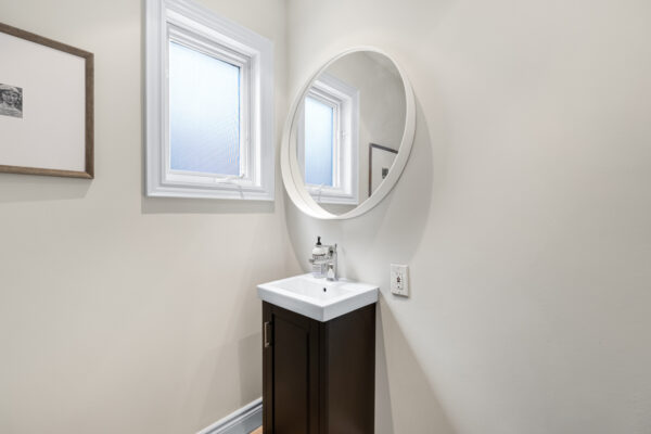 343-Sutherland-Drive-Toronto-Web-Salisbury-35