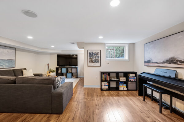 343-Sutherland-Drive-Toronto-Web-Salisbury-52