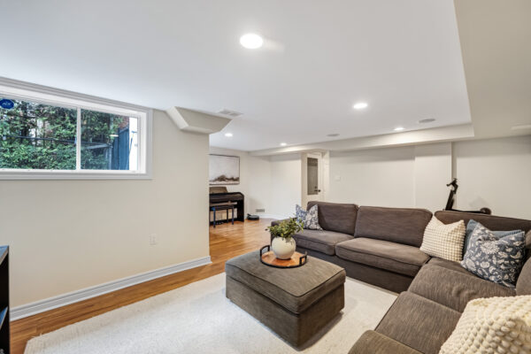 343-Sutherland-Drive-Toronto-Web-Salisbury-55