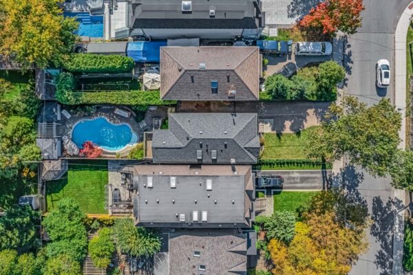 343-Sutherland-Drive-Toronto-Web-Salisbury-Summer-10