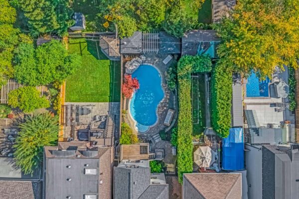 343-Sutherland-Drive-Toronto-Web-Salisbury-Summer-11