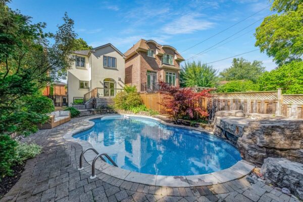 343-Sutherland-Drive-Toronto-Web-Salisbury-Summer-15