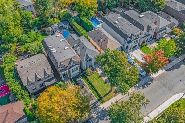 343-Sutherland-Drive-Toronto-Web-Salisbury-Summer-2