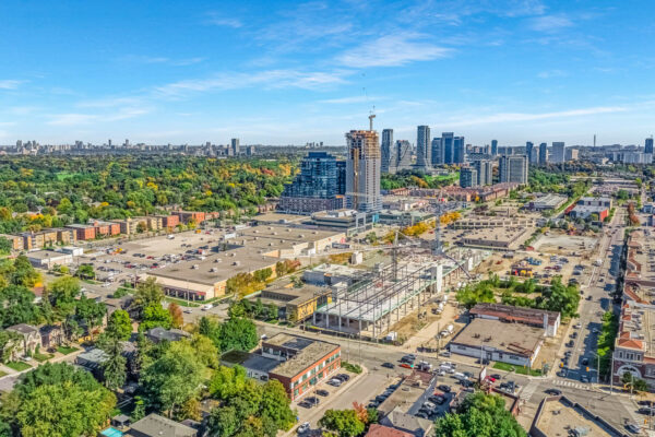 343-Sutherland-Drive-Toronto-Web-Salisbury-Summer-25