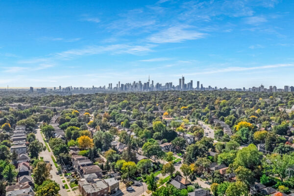 343-Sutherland-Drive-Toronto-Web-Salisbury-Summer-27