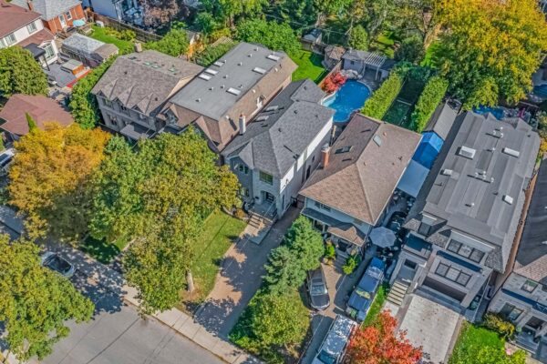 343-Sutherland-Drive-Toronto-Web-Salisbury-Summer-4