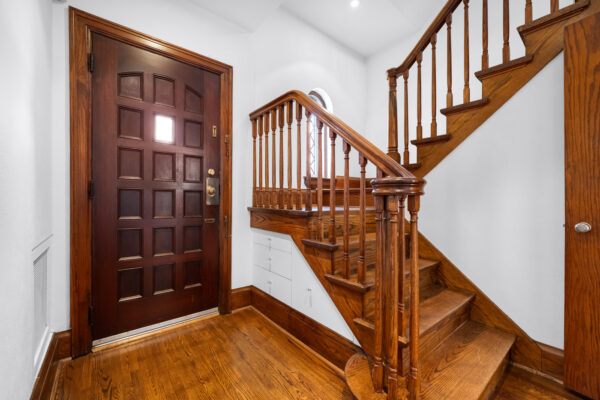 361-Lytton-Boulevard-Toronto-Web-Salisbury-13