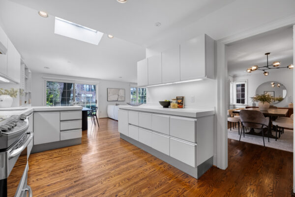 361-Lytton-Boulevard-Toronto-Web-Salisbury-27