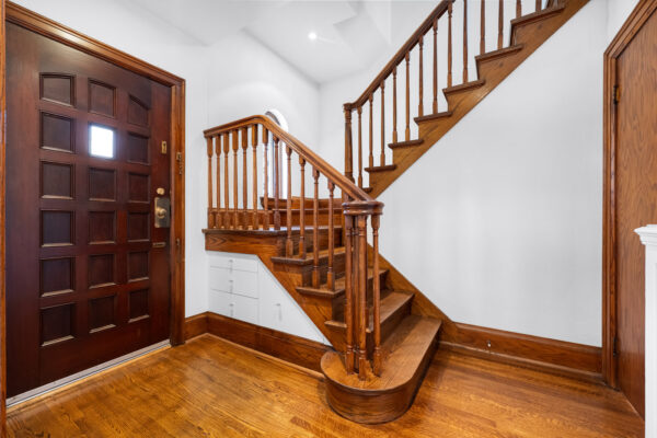 361-Lytton-Boulevard-Toronto-Web-Salisbury-40