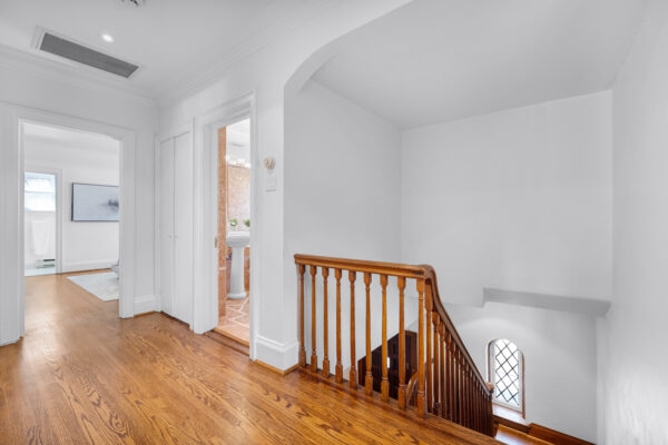 361-Lytton-Boulevard-Toronto-Web-Salisbury-41