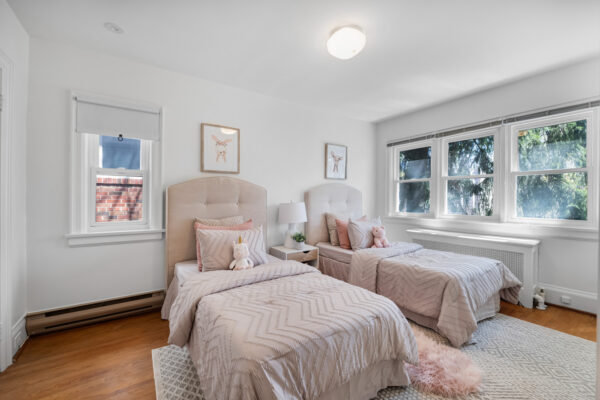 361-Lytton-Boulevard-Toronto-Web-Salisbury-51