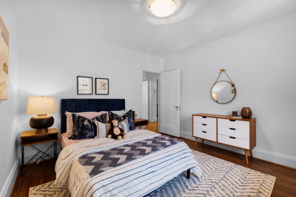 361-Lytton-Boulevard-Toronto-Web-Salisbury-57