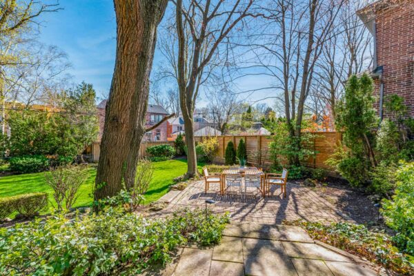 361-Lytton-Boulevard-Toronto-Web-Salisbury-75