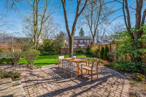 361-Lytton-Boulevard-Toronto-Web-Salisbury-76