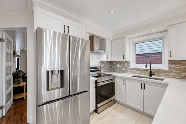 529-Pelletier-Court-Newmarket-Web-Salisbury-21