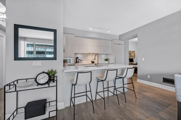 110-Marine-Parade-Drive-#901-Toronto-Web-Salisbury-28