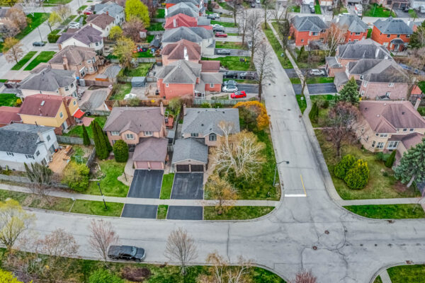 1204-Maple-Gate-Crescent-Pickering-Web-Salisbury-1