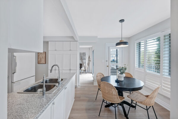 1204-Maple-Gate-Crescent-Pickering-Web-Salisbury-21